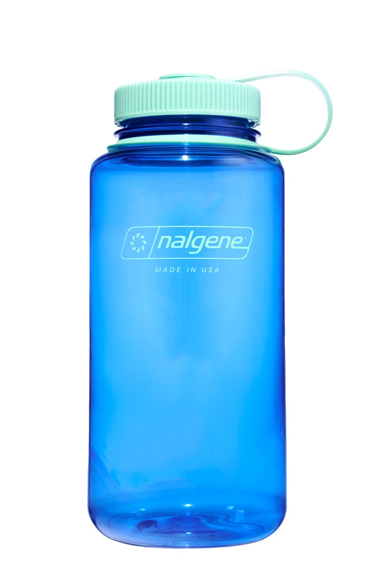 Nalgene product detail: 32oz Wide Mouth Bottle V1 — 32oz Wide Mouth Bottle