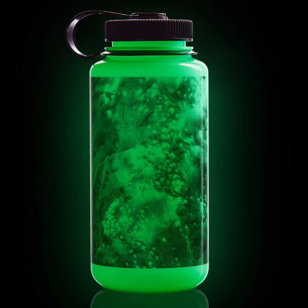 Nalgene product view: 32oz WM Glo Wyld O2 — 32oz WM Glo Wyld
