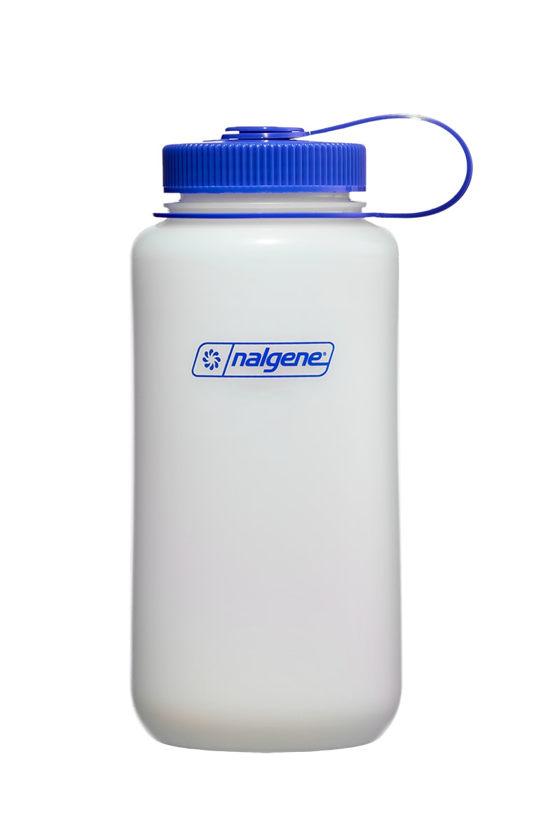 Nalgene product detail: 32oz Wide Mouth Ultralite Bottle O7 — 32oz Wide Mouth Ultralite Bottle