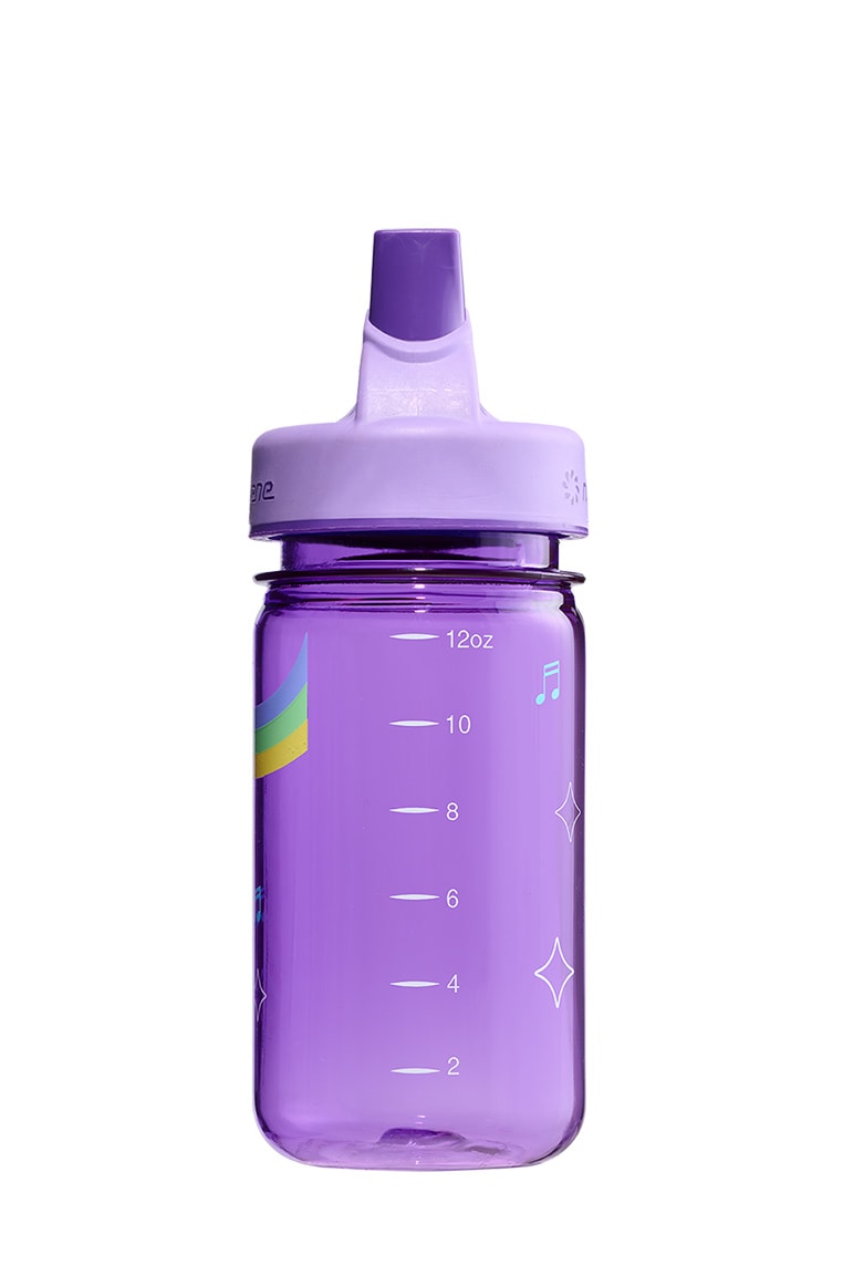 Nalgene product detail: 12oz Kids Grip-N-Gulp with Graphics V8 — 12oz Kids Grip-N-Gulp with Graphics