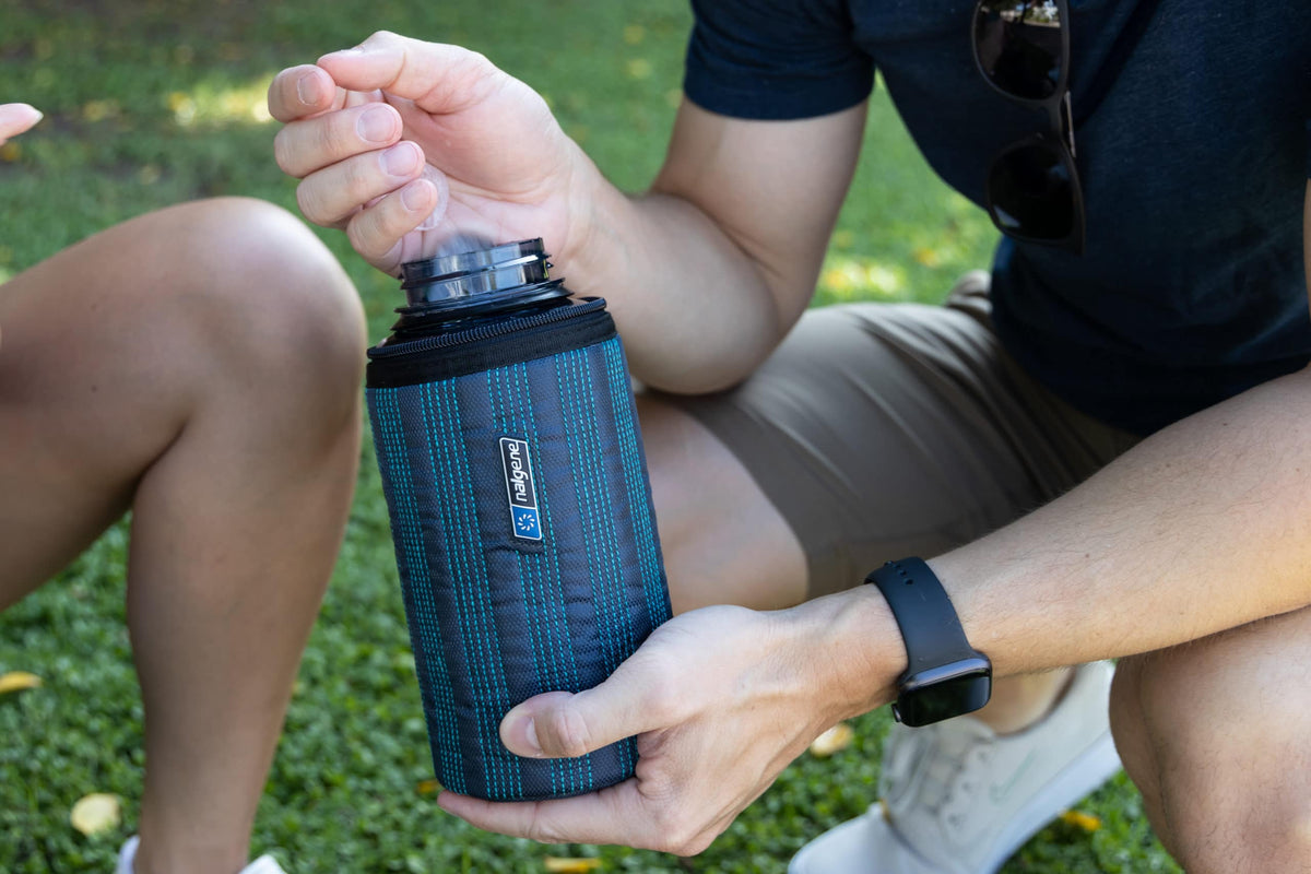 Nalgene product image: 32oz Insulated Sleeve H7 — 32oz Insulated Sleeve